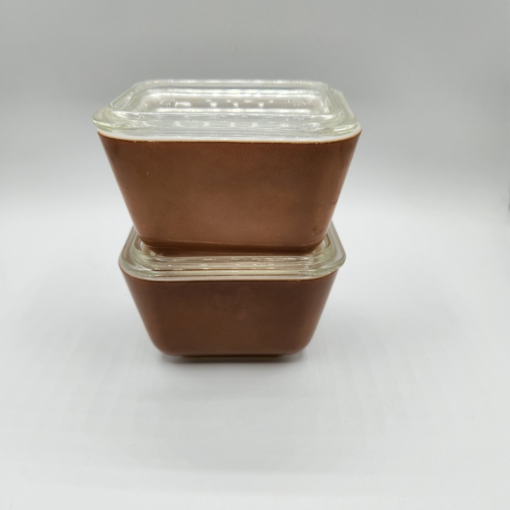 Vintage Pyrex 501 Brown Refrigerator Dishes with Lids 1.5 Cup Set of 2 USA